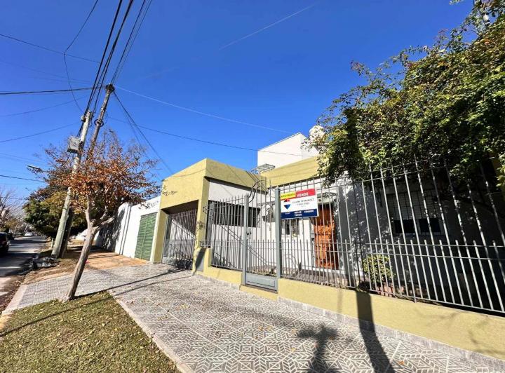 Casa · 171m² · 3 Ambientes · 1 Cochera