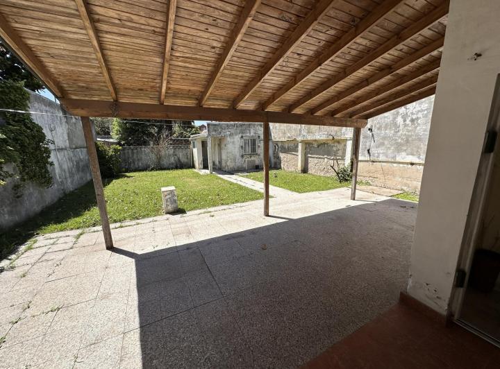 Casa · 70m² · 3 Ambientes · 1 Cochera