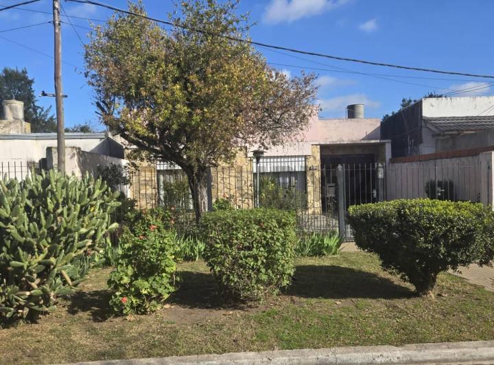 Casa · 173m² · 3 Dormitorios · 1 Cochera