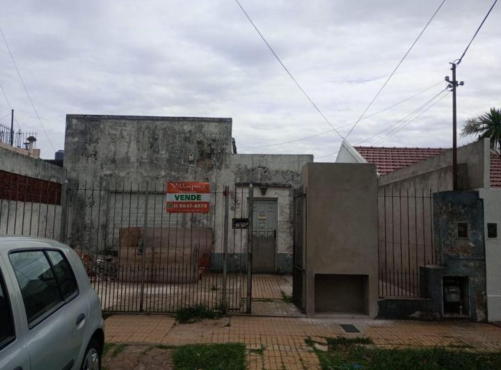 Casa · 222m² · 2 Ambientes · 1 Cochera