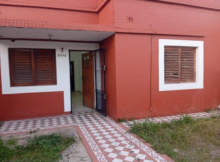Casa · 180m² · 4 Ambientes · 1 Cochera