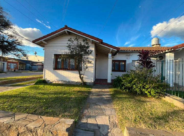 Casa · 115m² · 4 Ambientes · 1 Cochera