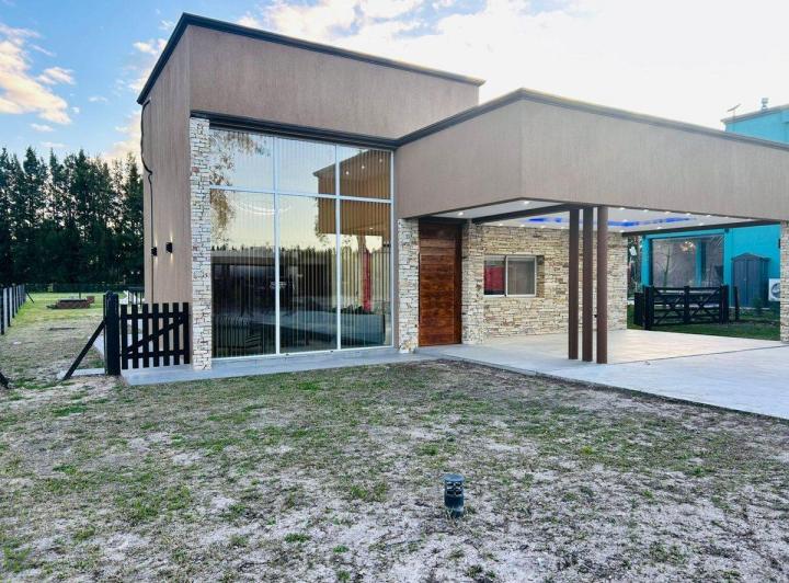 Casa · 138m² · 4 Ambientes · 1 Cochera