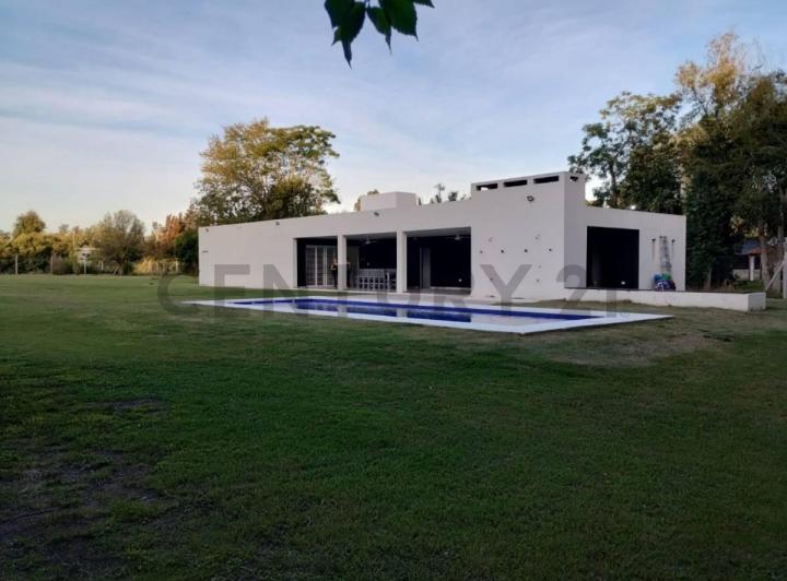 Casa · 190m² · 6 Ambientes
