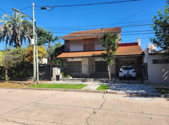 Casa · 127m² · 5 Ambientes
