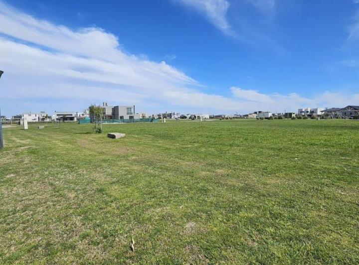 Terreno · 680m²