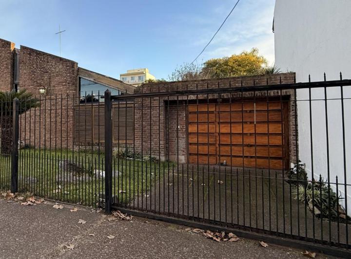 Terreno · 229m²