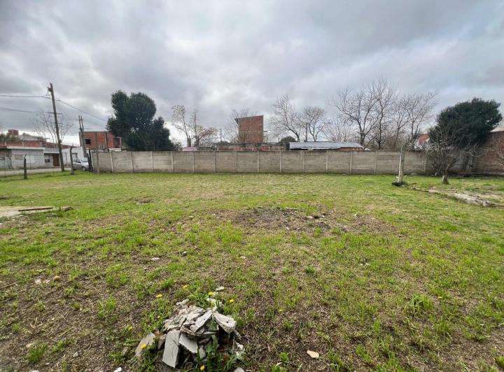 Terreno · 337m²