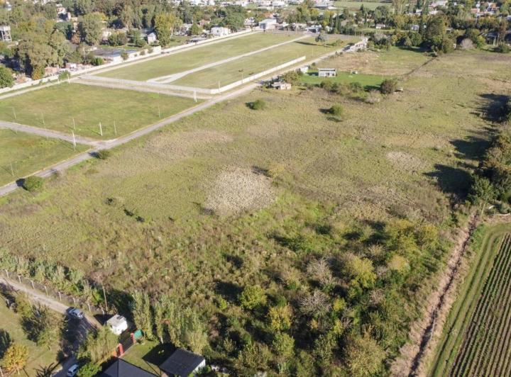 Terreno · 128m²