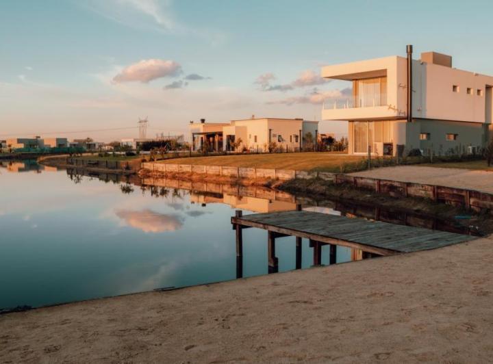 Terreno · 899m²