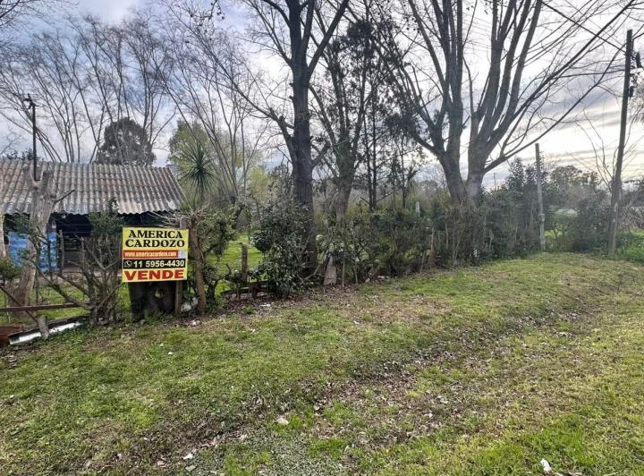 Terreno · 2737m²