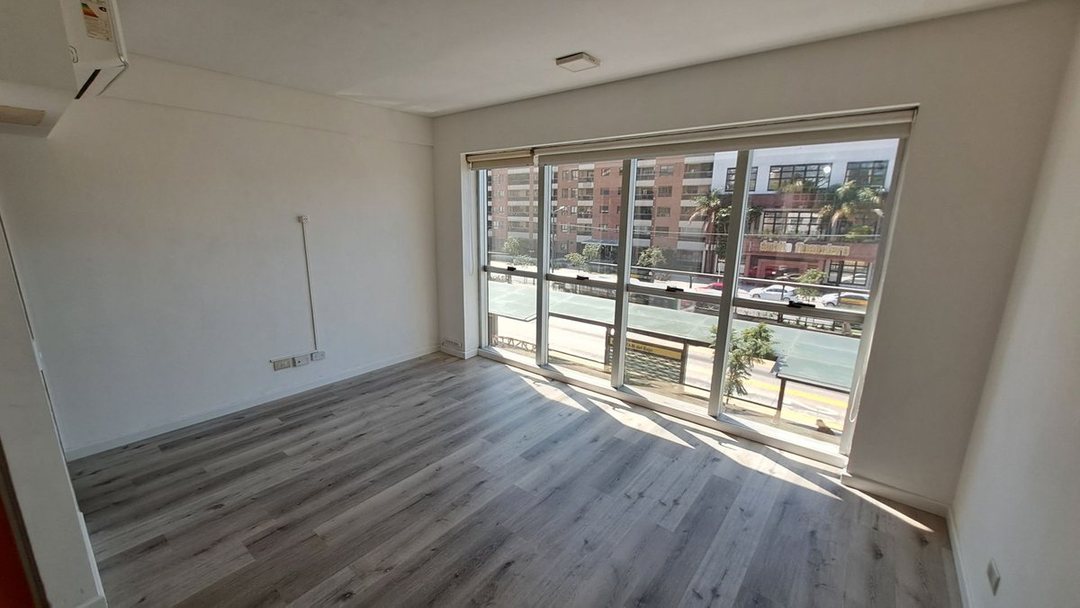ALQ MONOAMBIENTE, BAÑO COMP, PLACARD, AMENITIES