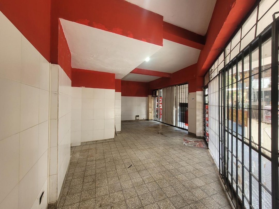 LOCAL COMERCIAL EN ALQUILER EN ALMAGRO CON SOTANO