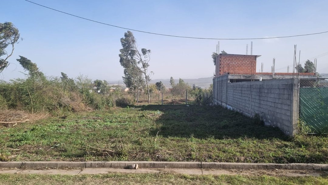 VENTA DE TERRENO EN ALTOS DE ZAPLA - 367,20 m2