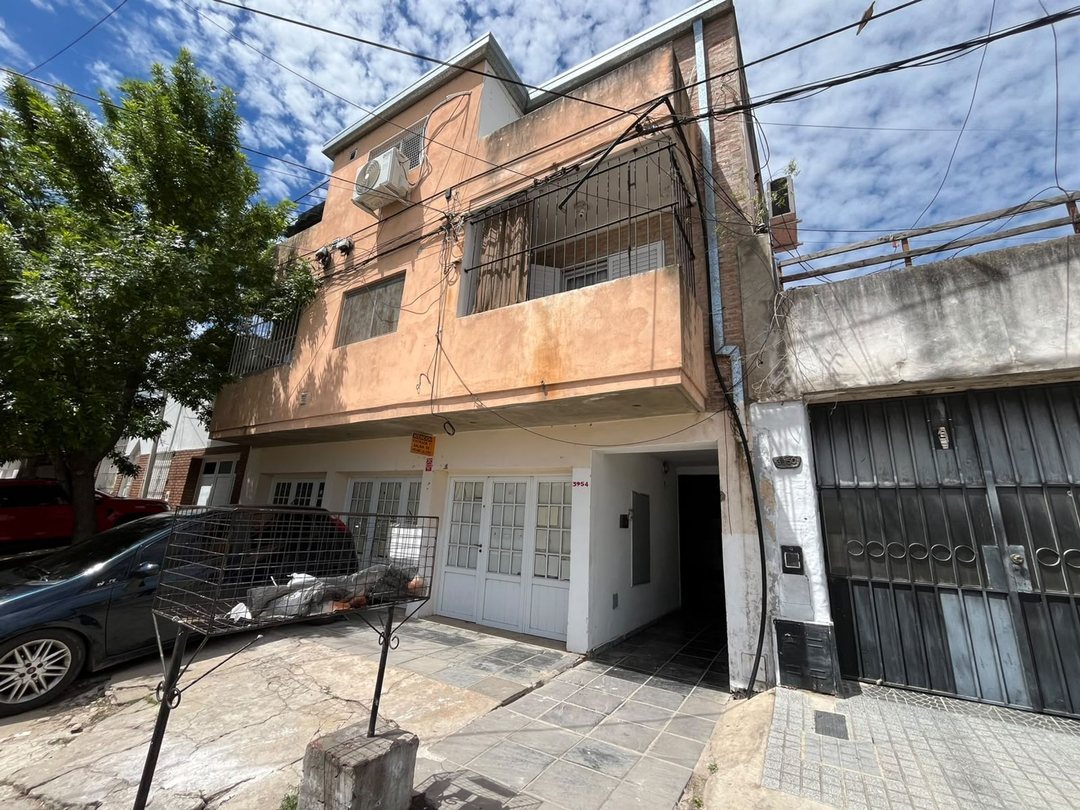 RE/MAX VENDE  DEPTO 1 DORMITORIO