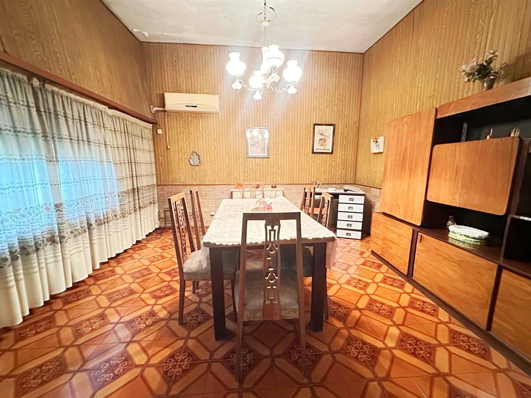 Venta casa 4 amb con patio