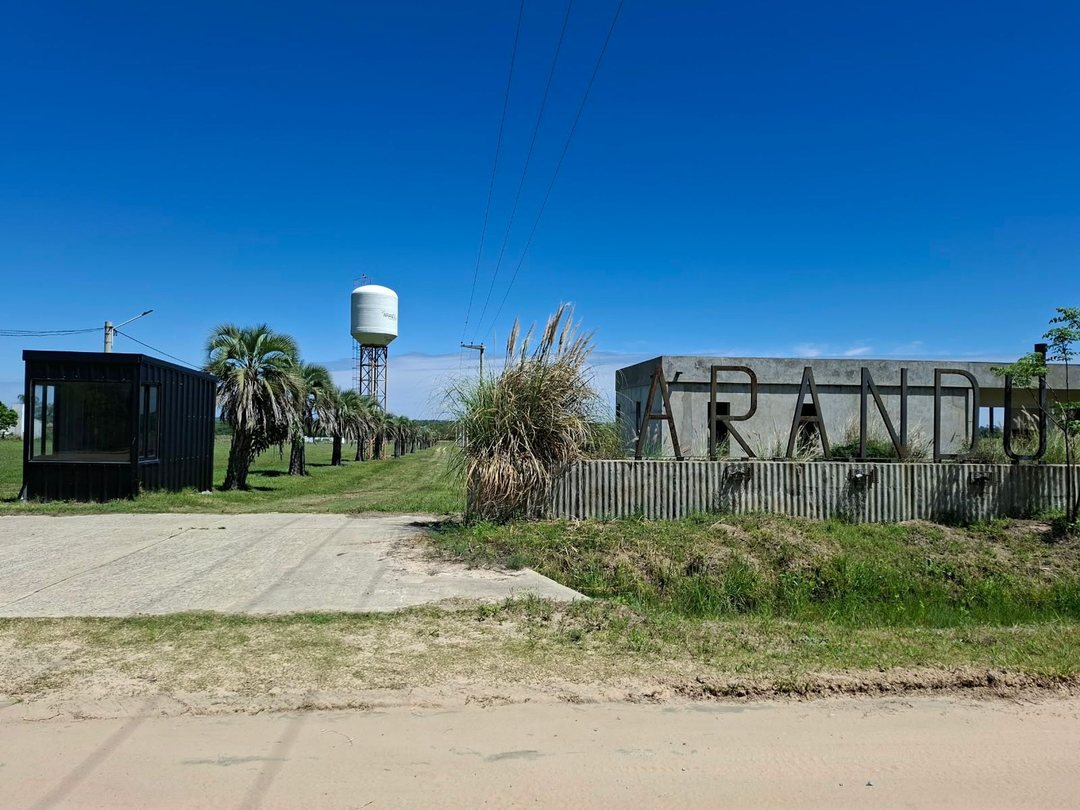 Venta de 3 lotes de terreno en Arandú, Carolina