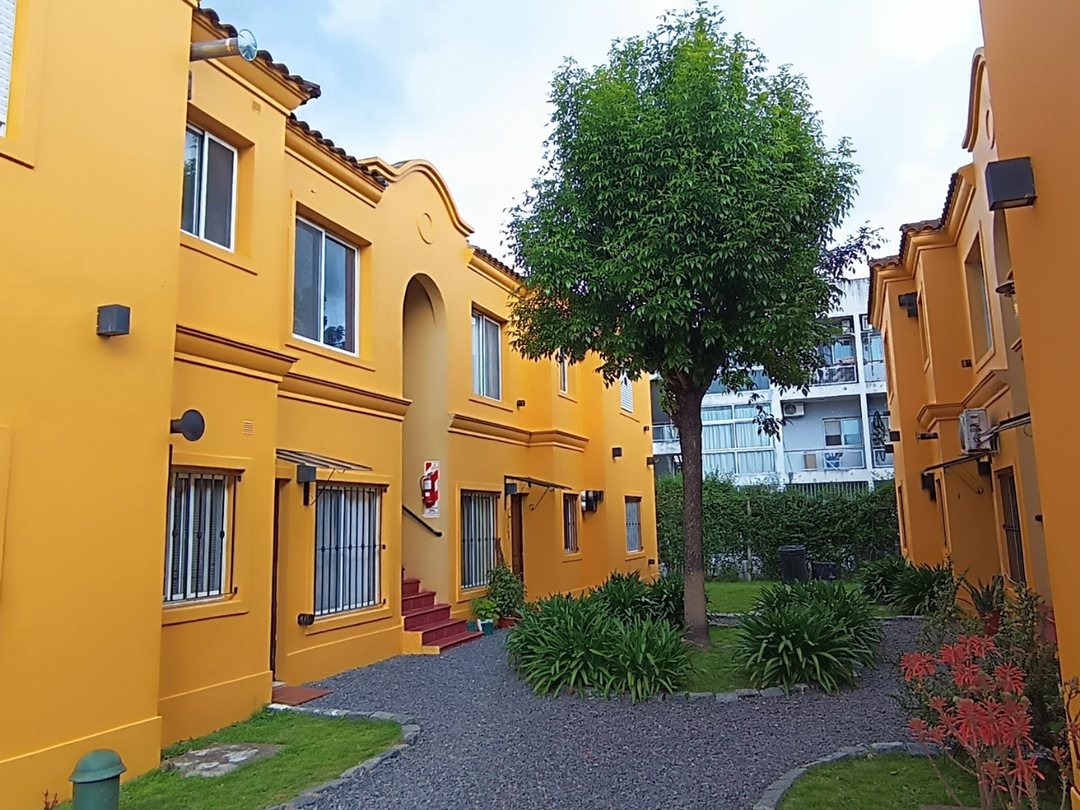 DEPARTAMENTO EN VENTA PILAR COCHERA