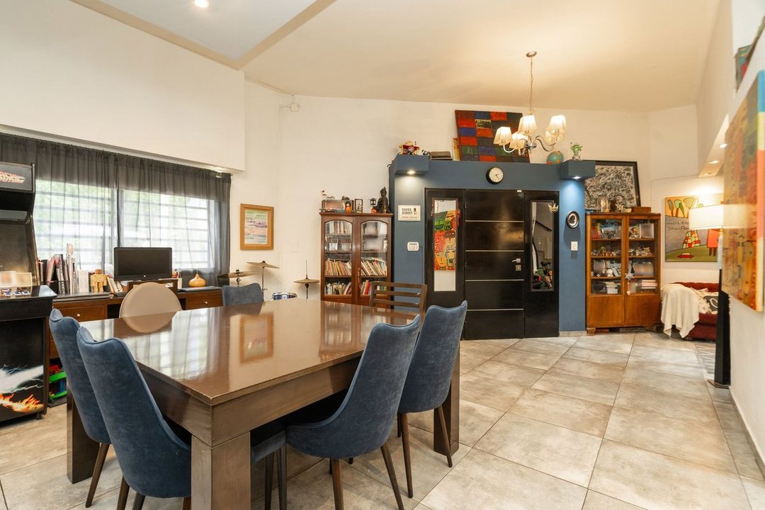 VENTA CASA DEVOTO 5 AMBIENTES REFACCIONADA