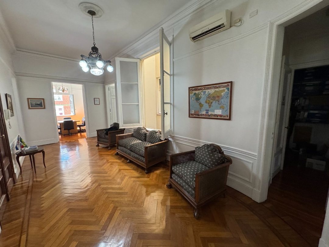 Departamento 5 ambientes Venta Monserrat 159m2