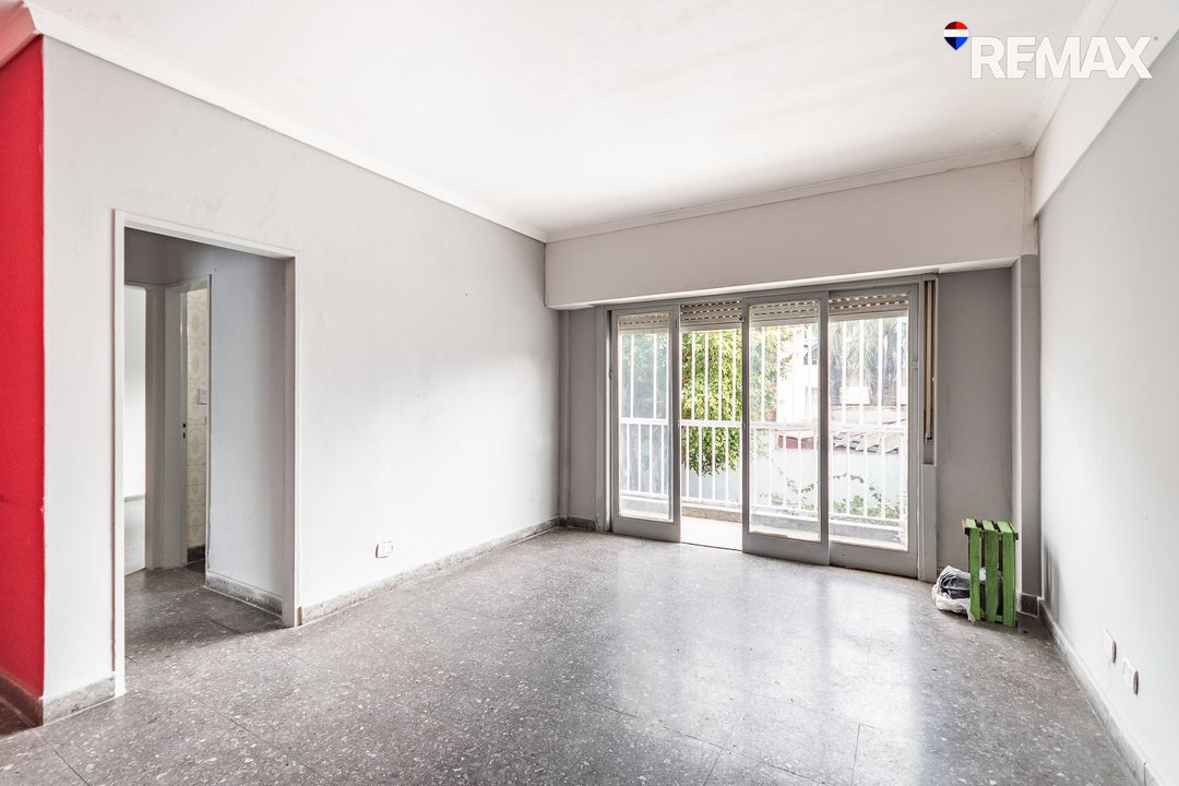 DEPARTAMENTO 3 AMBIENTES CON BALCÓN EN LINIERS
