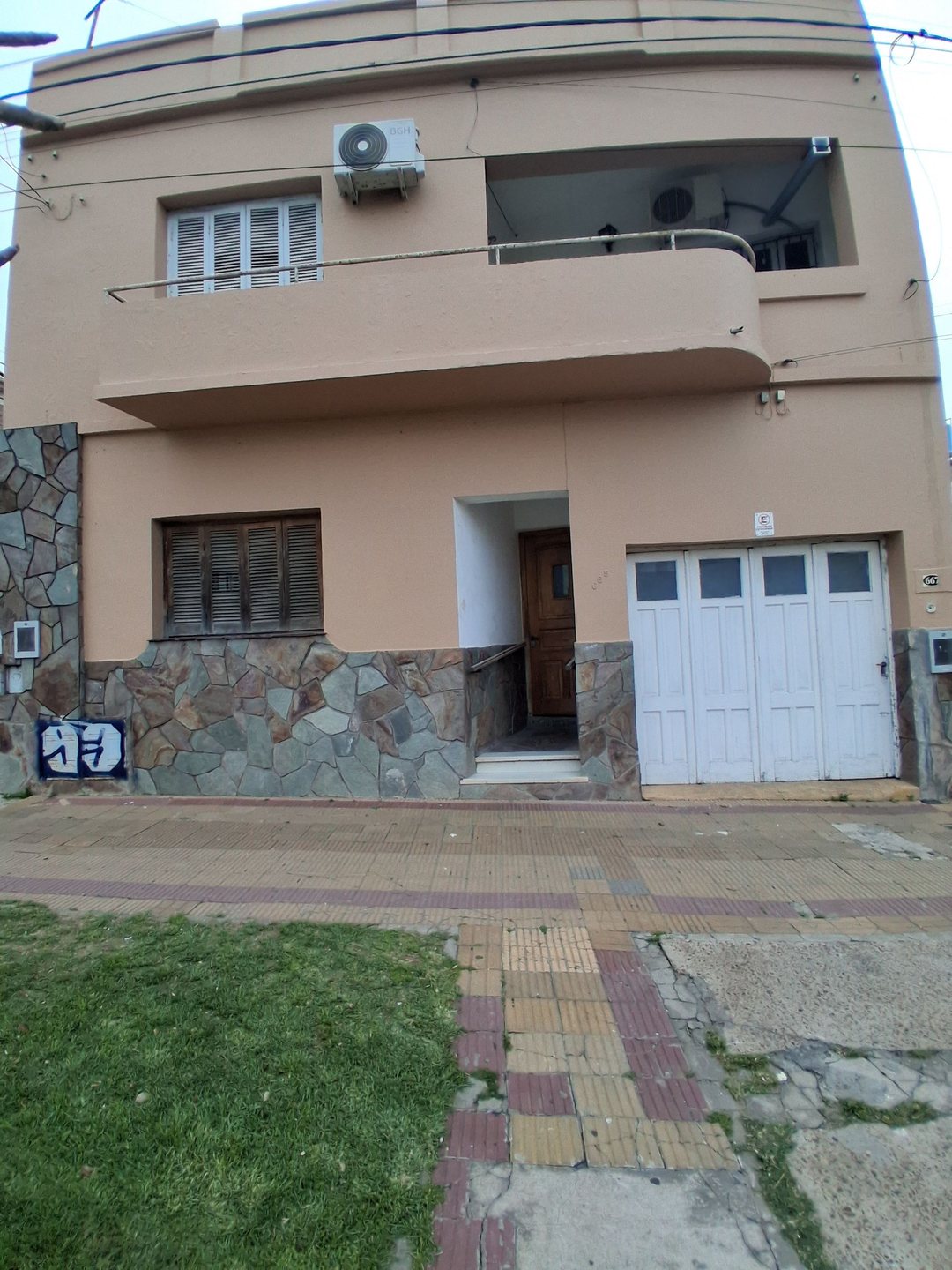 Casa 2 dormitorios calle 3 de febrero, Paraná