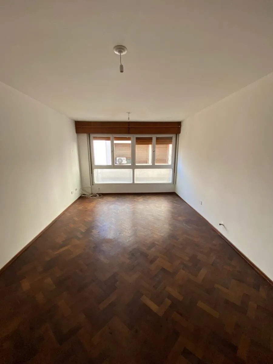 ¡AMPLIO DEPARTAMENTO DE 2 DORMITORIOS EN ALQUILER!