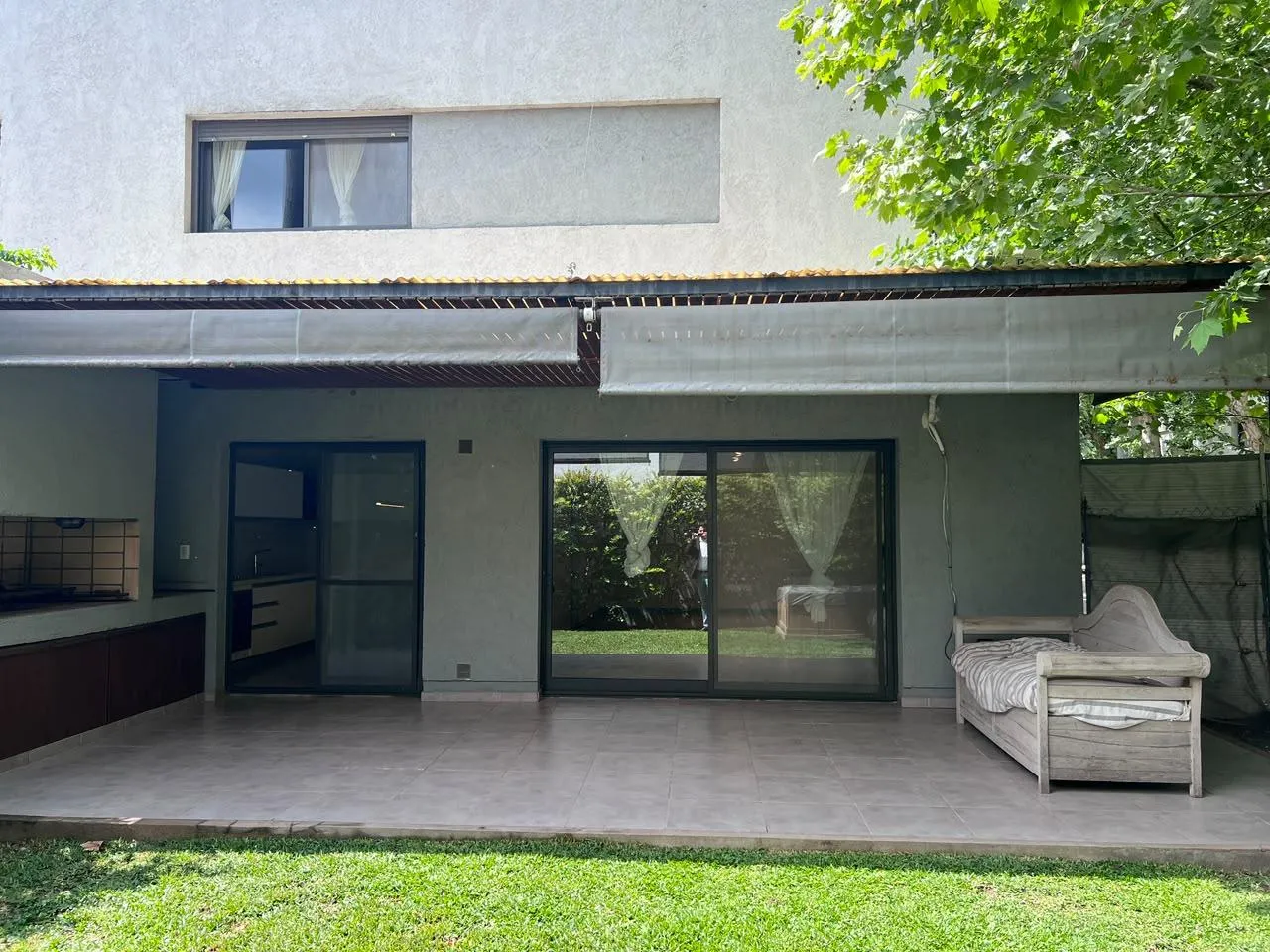 Vivienda moderna y bien equipada en una zona tranquila y segura