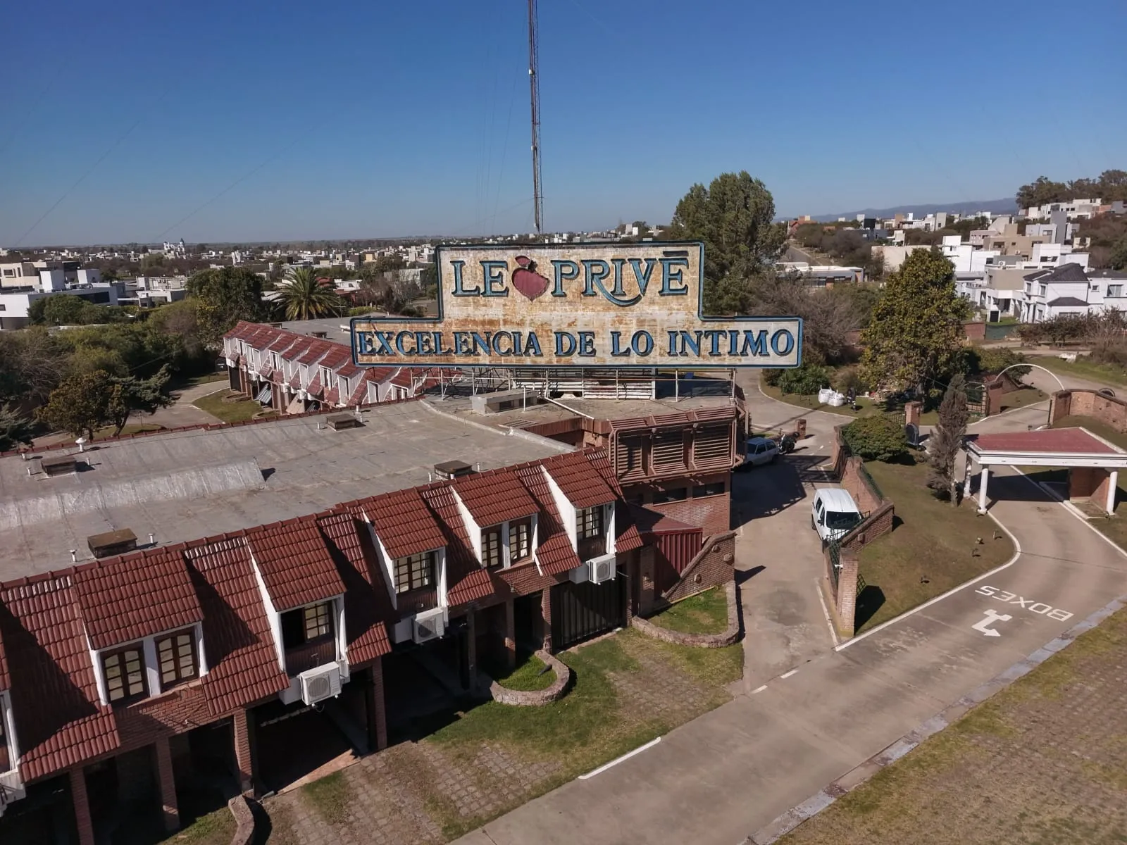 HOTEL LE PRIVE EN VENTA
