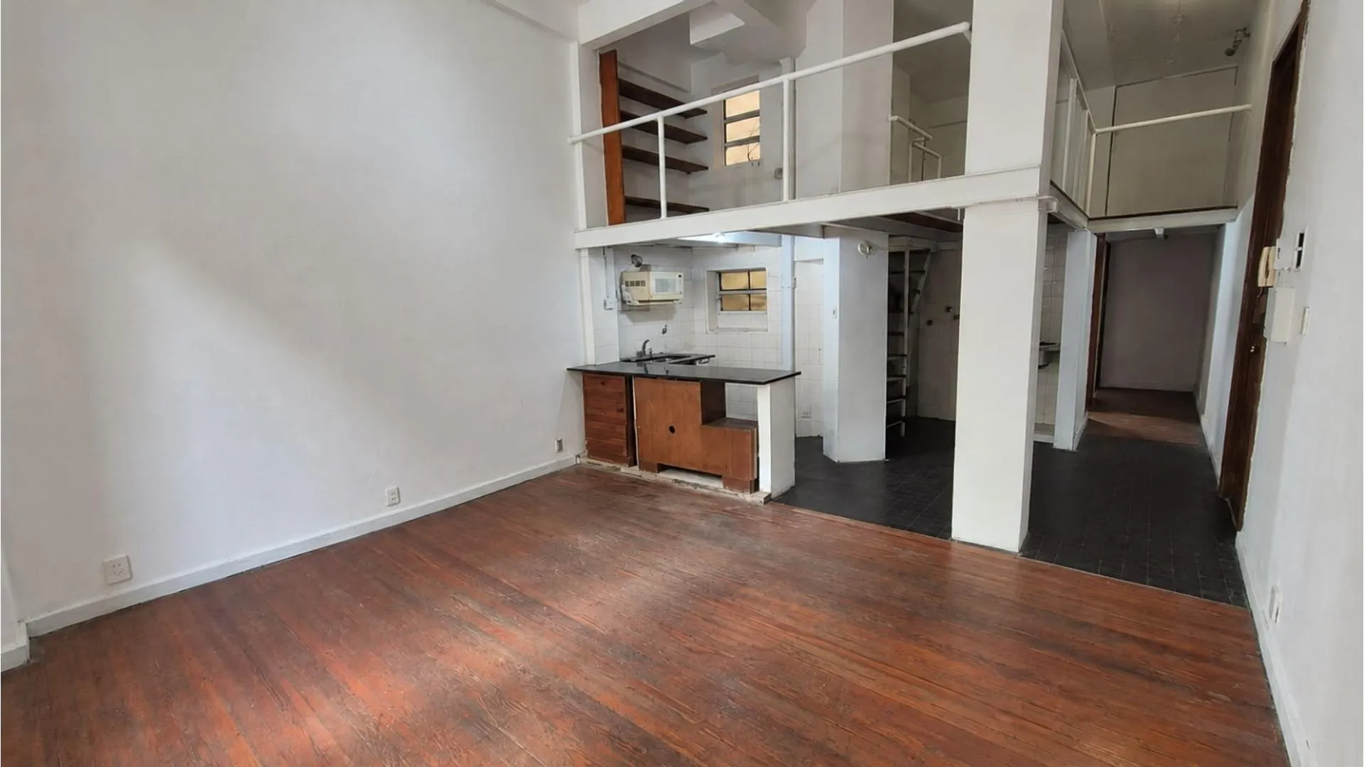 Departamento 2 amb + entrepiso  - Le Brique Propiedades -