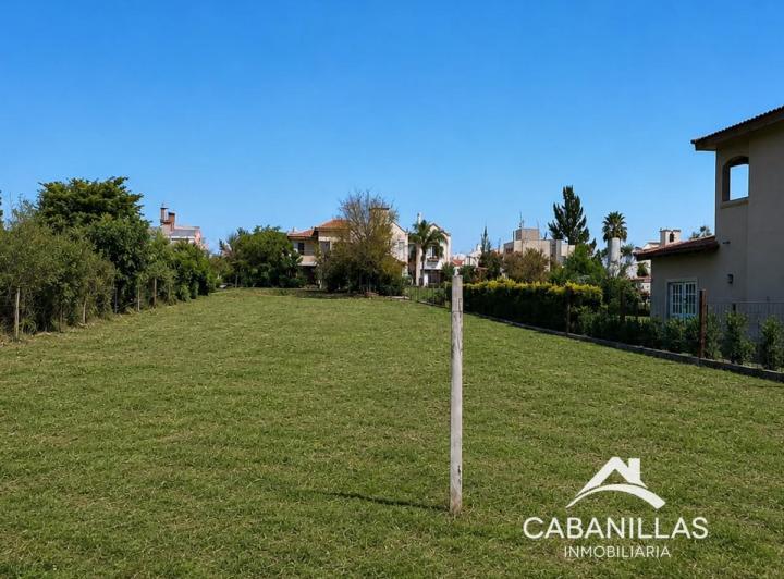 Terreno · 1350m²