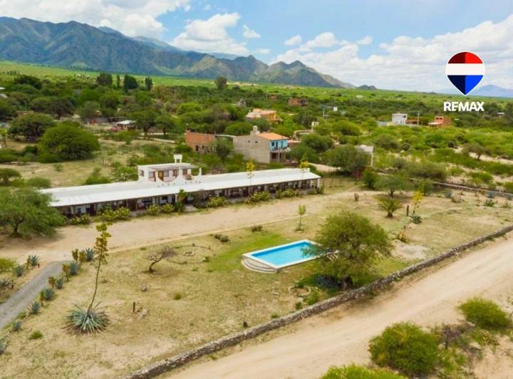 Hotel · 750m²