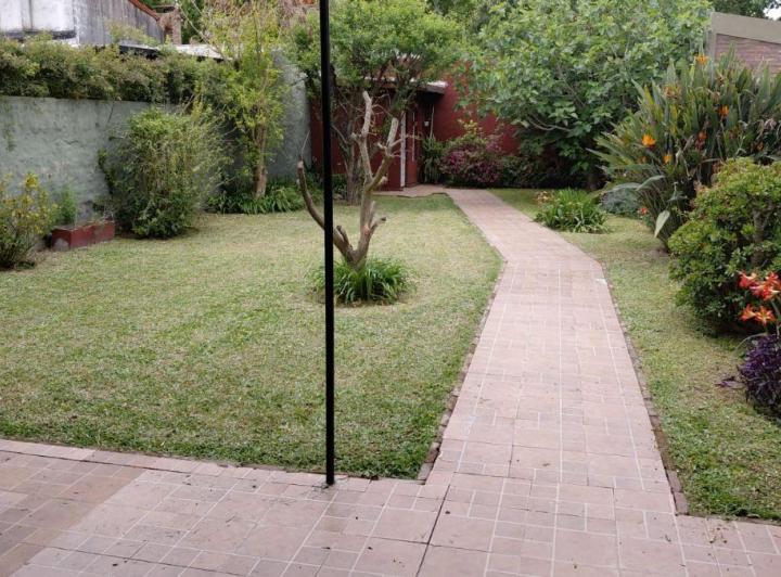 Casa · 280m² · 4 Ambientes · 1 Cochera