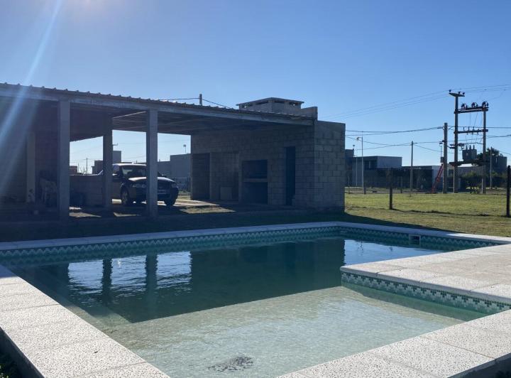 Casa · 80m² · 1 Ambiente · 2 Cocheras