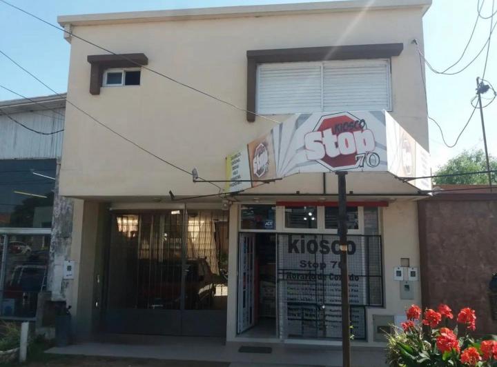 Casa · 248m² · 2 Ambientes · 1 Cochera