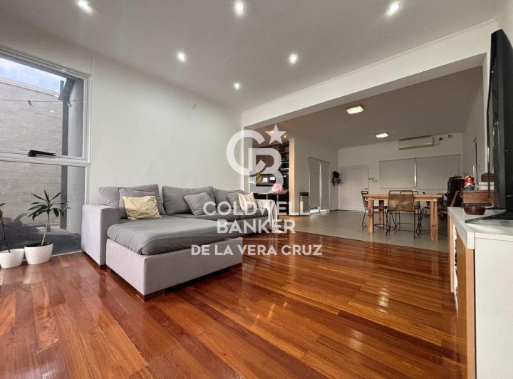 Casa · 138m² · 5 Ambientes · 2 Cocheras