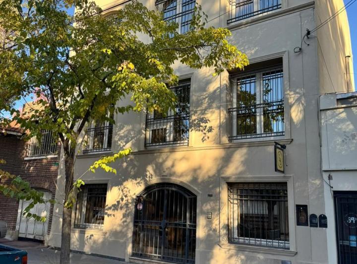 Casa · 250m² · 10 Ambientes