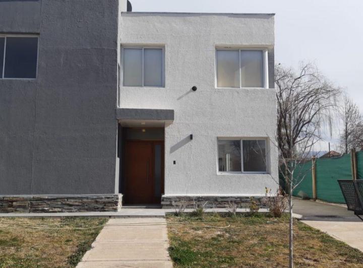 Casa · 160m² · 6 Ambientes