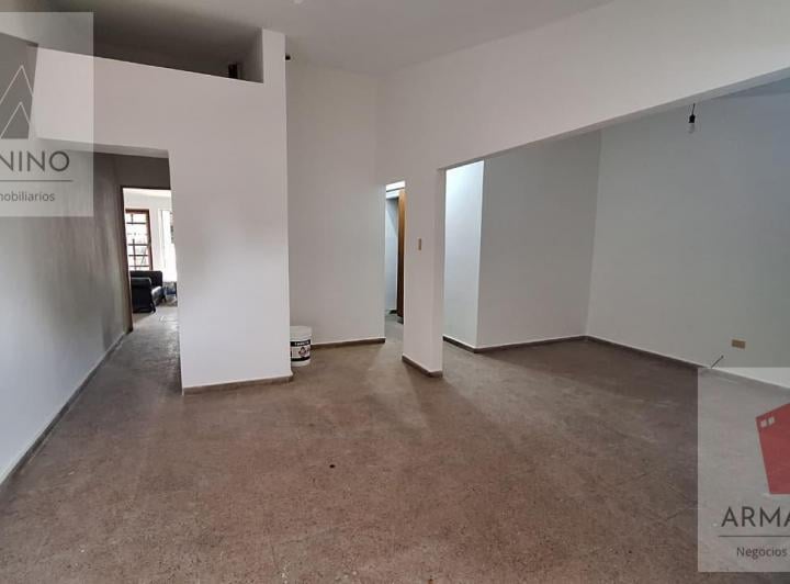 Casa · 127m² · 5 Ambientes · 2 Cocheras
