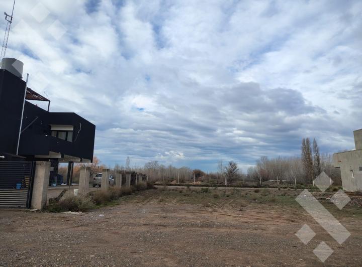Terreno · 645m²