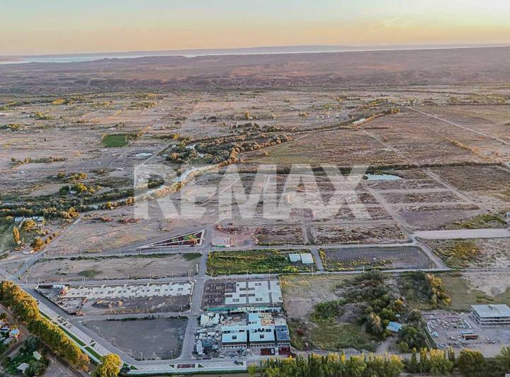 Terreno · 1072m²
