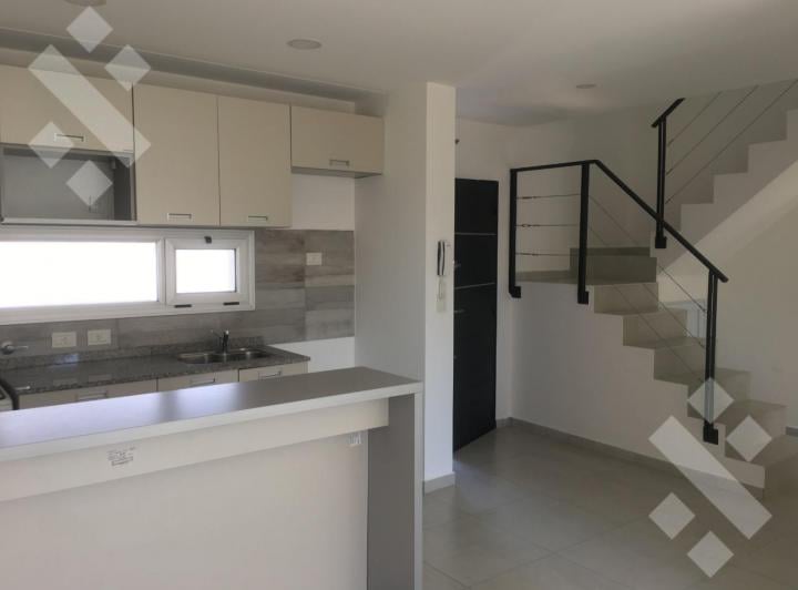 Departamento · 87m² · 4 Ambientes · 1 Cochera