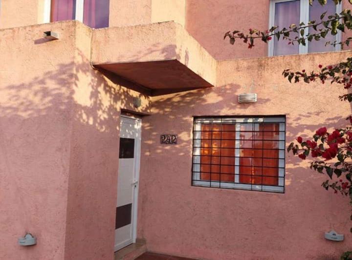 Casa · 92m² · 3 Dormitorios · 1 Cochera