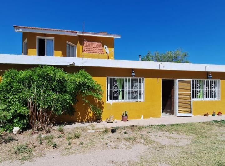 Casa · 277m² · 7 Ambientes · 2 Cocheras