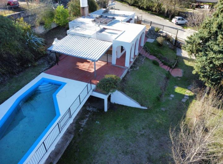 Casa · 120m² · 4 Ambientes · 2 Cocheras