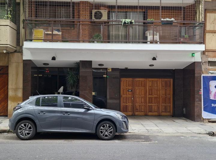 Departamento · 145m² · 6 Ambientes · 1 Cochera