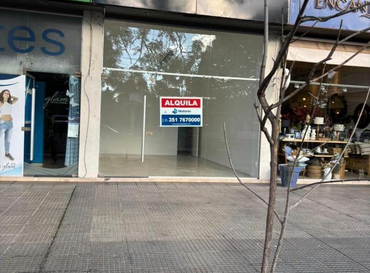 Local comercial · 45m² · 2 Ambientes · 2 Cocheras