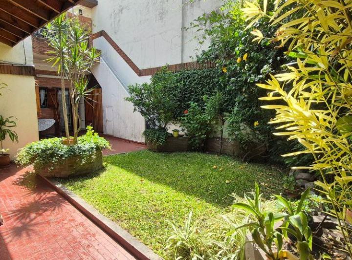Casa · 244m² · 5 Ambientes