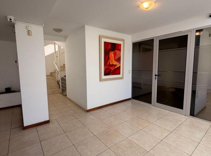 Oficina comercial · 120m² · 4 Ambientes · 1 Cochera