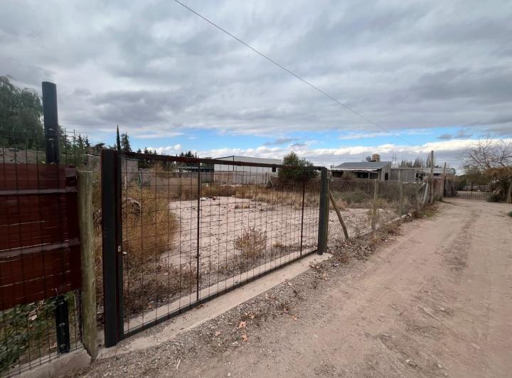 Terreno · 300m²